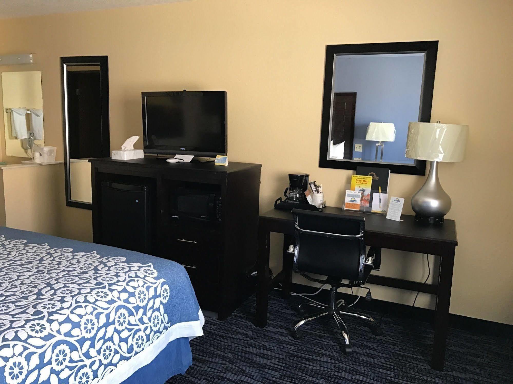 Days Inn By Wyndham Moab Ngoại thất bức ảnh